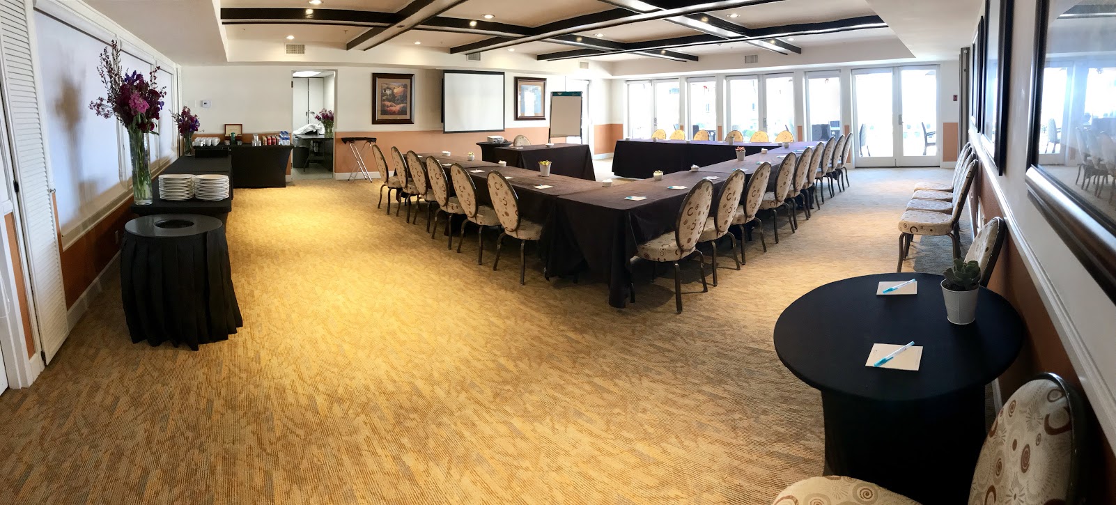 Carlsbad Inn Sunset Terrace business meetings conference retreats ocean view corporate travel event space